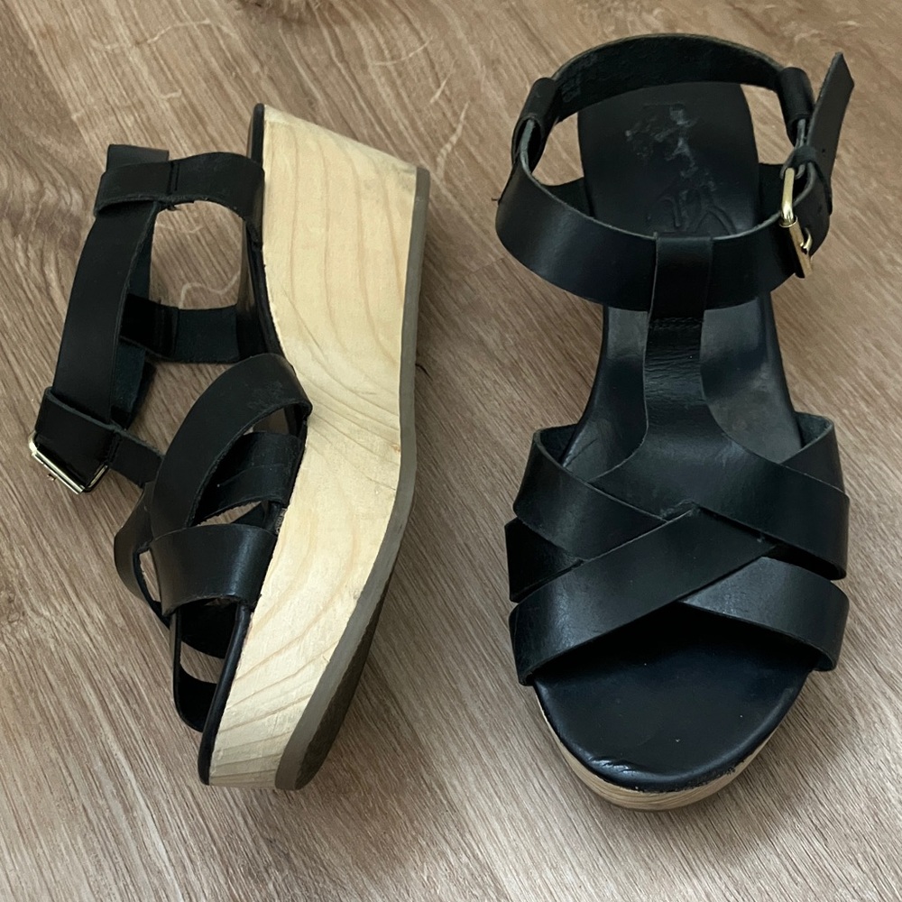 Elk Black Leather Wedge Sandals